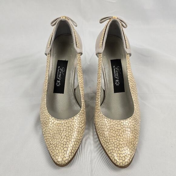 Vintage Veniz Leather Heels Size 6.5 Yellow Animal Print Bow Pumps Retro - Picture 1 of 6